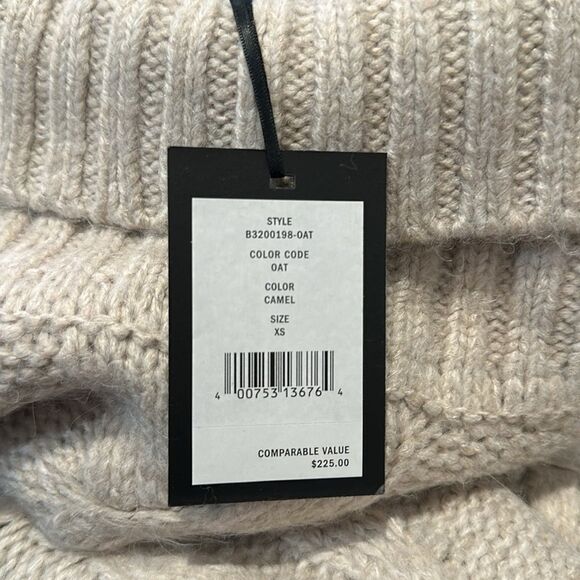 DKNY - Women's Oversized Cable Knit Oat Sweater In Camel- New with Tag - Picture 2 of 3